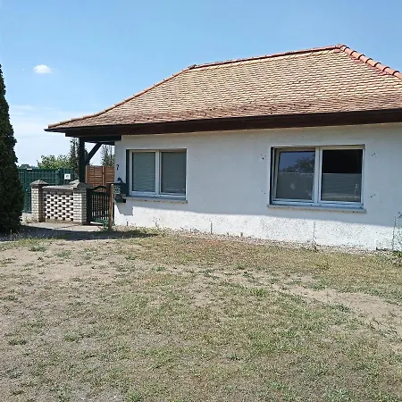 Mit Terrasse - 10 Minuten Von Templin Semesterbostad