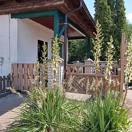 Mit Terrasse - 10 Minuten Von Templin Semesterbostad Milmersdorf