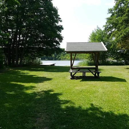 Mit Terrasse - 10 Minuten Von Templin Semesterbostad Milmersdorf